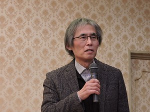 主催者挨拶する山本幸男さん